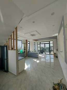 Cần bán gấp nhà đẹp mới xây đường Nguyễn Siêu, Đà Lạt giá 7.5 tỷ