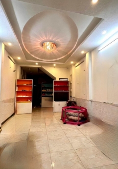 GẦN NGÃ 4 ĐS 7 TÊN LỬA NHÀ 4 TẤM MTKD ĐA NGÀNH