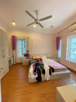 BÁN NHÀ PHỐ CÁT LINH, ĐỐNG ĐA, LÔ GÓC, 15M RA PHỐ, 50M2 GIÁ 4.35 TỶ