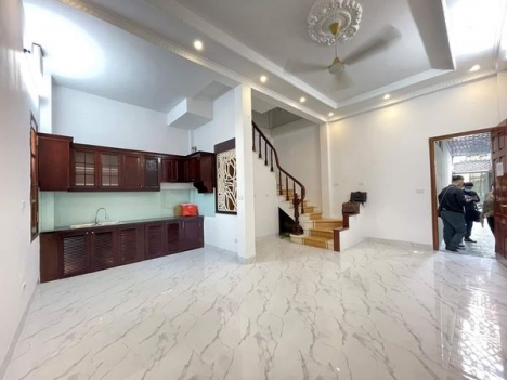 Siêu Phẩm Thanh Xuân 15.5 tỷi 110m x 5 tầng..mặt tiền 5,4m phân lô oto vào nhà