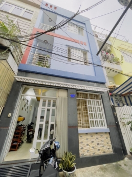 BÁN NHÀ TÂN BÌNH HXH 60 M2 NGANG GẦN 5M 3 TẦNG BTCT ĐẸP LUNG LINH NGUYỄN TRỌNG TUYỂN 6.7 TỶ.