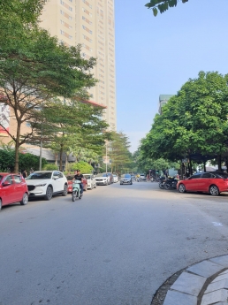 Bán liền kề chân chung cư Văn Phú Victoria 50m2 5m tiền kinh doanh đỉnh cao giá đầu tư.
