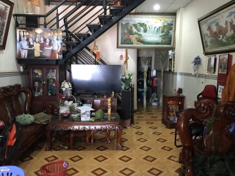 Bán Nhà bên Trường Đại học Tài chính - Marketing Thủ Đức, 60m, 2 tầng, giá 5 tỷ 5