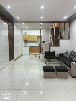 Bán nhà đẹp long lanh phố trung tâm 162 Hàng kênh Dtmb 37m2 x 3 tầng, SĐCC Giá: 2,12 tỷ