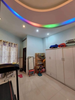 MẶT TIỀN KINH DOANH ĐƯỜNG XE TẢI Q7.GIÁ 7 TỶ 990