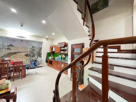 Bán nhà Ngã Tư Sở,Thanh Xuân,DT92x5,MT5.5,ô tô,giá 26 tỷ