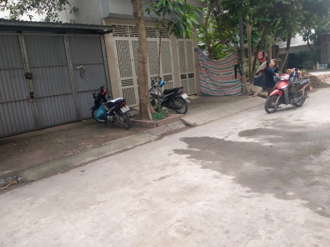 Bán đất phố Lê Trọng Tấn 180m2, vị trí cực đẹp, ô tô tránh