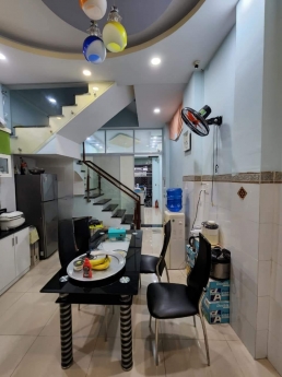 MẶT TIỀN KINH DOANH ĐƯỜNG XE TẢI Q7.GIÁ 7 TỶ 990