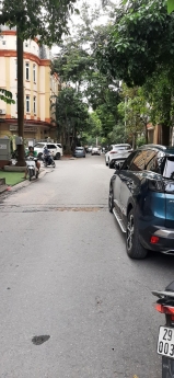 Hot Đường Nguyễn Chánh - 56m2 giá 12,6 tỷ