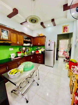 Giảm sốc 2 tỷ - P11, BT - 4 tầng - 4PN - 4WC - ST - hẻm 12m - KD Cty - chỉ 7.99 tỷ