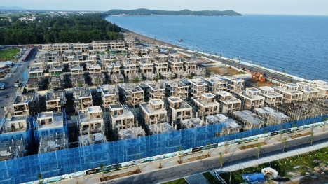Biệt thự mặt biển Vlasta - Sầm Sơn. Sổ đỏ lâu dài - ĐT: 0919 959 268