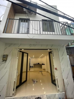 bán nhà đường thoại ngọc hầu cách 20m ra hxh 32M2 giá 2 tỷ 9 nhà 3 tầng