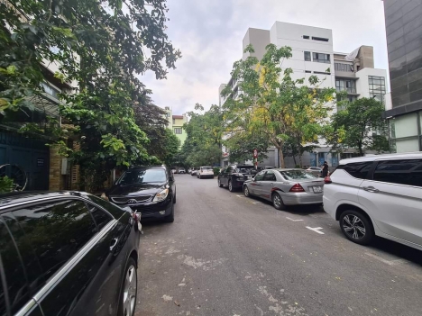 Bán nhà Ngã Tư Sở,Thanh Xuân,DT92x5,MT5.5,ô tô,giá 26 tỷ