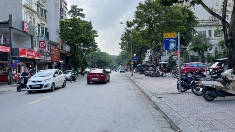 Cực hiếm, Bán đất tặng nhà C4 mặt phố Nguyễn Sơn, thông Lâm Hạ, Nguyễn Văn Cừ,lô góc, 212m, MT9m,