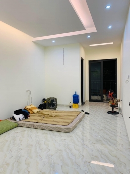 Bán nhà đẹp Yên Lãng trung tâm Đống Đa khu phân lô ngõ thông rộng ô tô đỗ cửa 50m2 - 7.9 tỷ