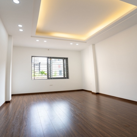 Bán nhà ngõ 165 Cầu Giấy - Cầu Giấy 42m2 xây 5 tầng, mặt tiền 3.8m giá 5.1 tỷ