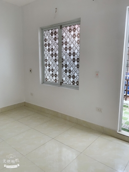 Bán nhà đẹp long lanh phố trung tâm 162 Hàng kênh Dtmb 37m2 x 3 tầng, SĐCC Giá: 2,12 tỷ