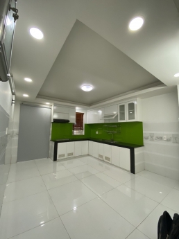 Bán Nhà Phan Văn Trị Gò Vấp Ô Tô Đậu Trong Nhà 5 PN 5 Tầng Nhà Mới Đẹp