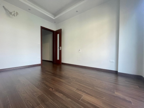 BÁN NHÀ NGỌC THỤY 50M 5 TẦNG  MẶT NGÕ - NGÕ THÔNG - LÔ GÓC - NHÀ MỚI SIÊU ĐẸP. LH E TÂM