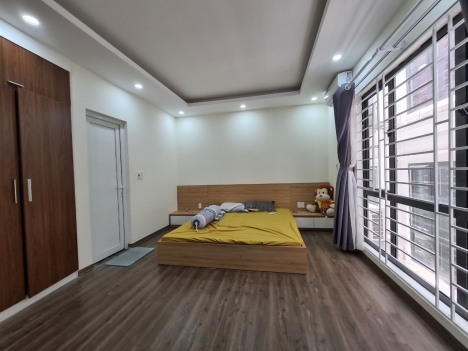 BÁN NHÀ PHỐ KHƯƠNG TRUNG, HƠN 5 TỶ, 40M2*MT 4.2 VÀI BƯỚC RA PHỐ, NGÕ RỘNG THOÁNG SÁNG