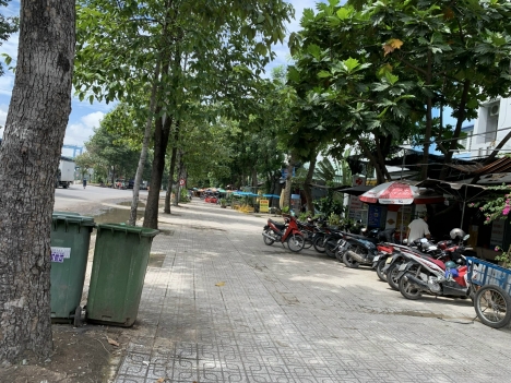 Bán đất 2MT (35m +12m) Cổng Cảng Cát lái dt133m2 giá 75 - Sổ hồng