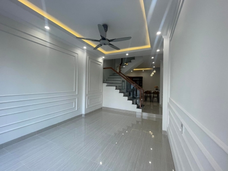 BÁN NHÀ NGỌC THỤY 50M 5 TẦNG  MẶT NGÕ - NGÕ THÔNG - LÔ GÓC - NHÀ MỚI SIÊU ĐẸP. LH E TÂM