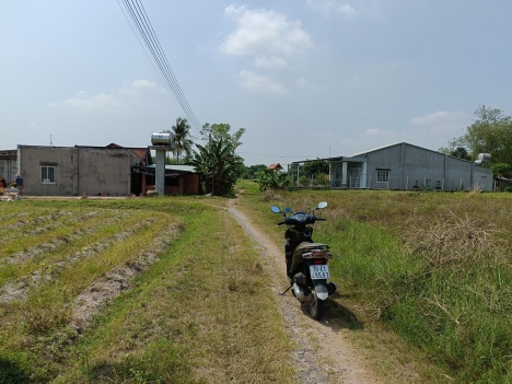 BÁN : LÔ GÓC ĐƯỜNG Ô TÔ ĐI THÔNG THOÁNG.
