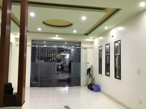 Chính chủ bán nhà Đông khê 1 thông Đông Khê 2, lô góc ngõ nông 1 ngoặt. Diện tích 43m2 x 3 tầng
