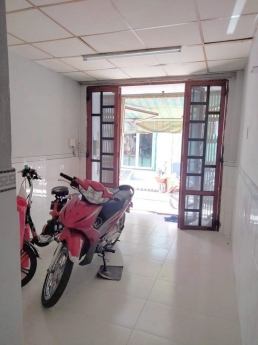 BÁN  NHÀ LÊ ĐÌNH CẨN_ BÌNH TÂN, HXH ĐỔ CỬA, NGAY TL10, 3P QUA KHU TÊN LỬA, AEON MALL, SHR HOÀN CÔNG