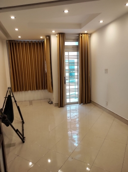 BÁN GẤP NHÀ HXH TRUNG TÂM PHÚ NHUẬN-CHỦ KẸT TIỀN NGỘP NH.