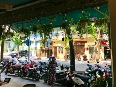 Do chuyển đổi công việc mới lên mình cần sang nhượng gấp quán café tại Hai Bà Trưng- Hà Nội.
