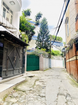 BÁN NHÀ PHÚ NHUẬN HXH 80M2 NỞ HẬU 8M KHU VIP PHAN XÍCH LONG CHỈ 7.2 TỶ.