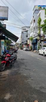 BÁN NHÀ HẺM XE TẢI TRÁNH – NỞ HẬU TÀI LỘC, PHƯỜNG 15 – TÂN BÌNH.