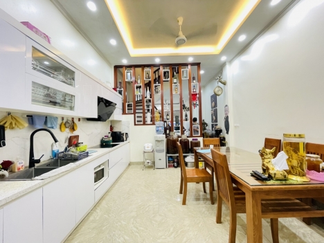 CHỦ BÁN NHÀ PHỐ KHƯƠNG ĐÌNH,QUẬN THANH XUÂN: MT 4,5M*4 TẦNG,NGÕ NÔNG,GẦN PHỐ, NHỈNH 4TỶ.