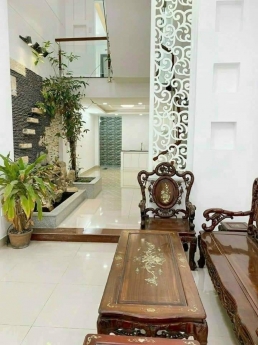 Bán Nhà Quang Trung Gò Vấp Ô Tô Ngủ Trong Nhà Nở Hậu 7 PN Giá Sinh Viên