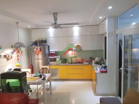 Nhà bán,khu vực sịn sò , Nguyễn Thị Minh Khai,P Đa Kao,Q1