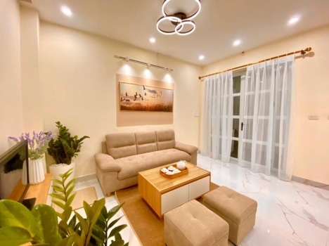 BÁN NHÀ PHỐ TÔN ĐỨC THẮNG, ĐỐNG ĐA, Ô TÔ, 40m2 5 TẦNG, GIÁ 4.1 TỶ