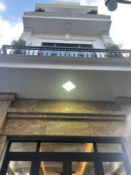 Bán Nhà 4 Tầng Lô Góc  Mặt Ngõ đường ĐÀ NẴNG ! _ Diện tích mb : 43m__ Dtsd : 160m2. Giá bán :
