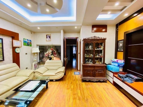 SIÊU NET CÓ 102, Cầu Giấy, 2 thoáng, Trước nhà gần 3m, 50m oto, Ở ngay, 40Mx5T chỉ 4,5 Tỷ