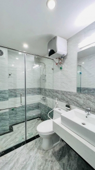 SIÊU NET CÓ 102, Cầu Giấy, 2 thoáng, Trước nhà gần 3m, 50m oto, Ở ngay, 40Mx5T chỉ 4,5 Tỷ