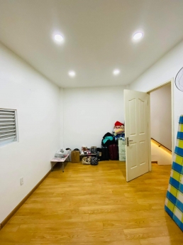 Bán nhà tăng đất vàng Quang Trung Gò Vấp 4.5x15m 3Tầng 4.x tỷ