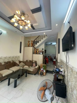 BÁN NHÀ HẺM XE TẢI TRÁNH – NỞ HẬU TÀI LỘC, PHƯỜNG 15 – TÂN BÌNH.