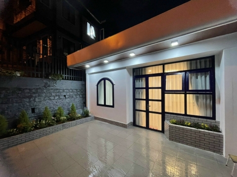 Cần bán căn nhà nhỏ xinh trên đường Hoàng Văn Thụ, Phường 4, TP. Đà Lạt, giá 4,1 tỷ