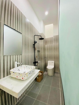 Chỉ 3 tỷ hơn, Nhà Nguyễn Phước Nguyên 3 Tầng, Ô Tô Đỗ Cửa, Tặng Nội Thất