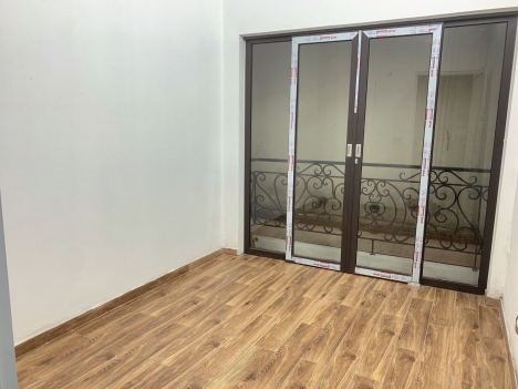 Bán nhà ngõ chợ Khâm Thiên, nội thất mới, 4 tầng, 35m2,mặt tiền rộng, giá rẻ bất ngờ.