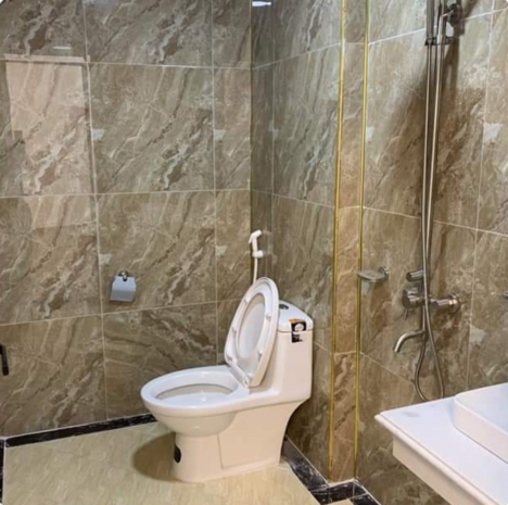 BÁN GẤP NHÀ PHỐ ĐỊNH CÔNG THƯỢNG - NHÀ MỚI KÍNH KOONG 5 TẦNG - DƯỚI 4 TỶ CÓ NGAY NHÀ MỚI ĐẸP Ở LUÔN