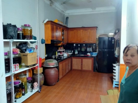 HOÀNG TĂNG BÍ NHÀ DÂN XÂY KIÊN CỐ CHĂC CHẮN,MẶT PHỐ, Ô TÔ TRÁNH,NGÕ THÔNG CÓ THỂ KINH DOANH NHỎ,DT