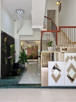 BÁN GẤP NHÀ 5 TẦNG MỚI ĐẸP NGAY KHU PHÂN LÔ AN LẠC- BT