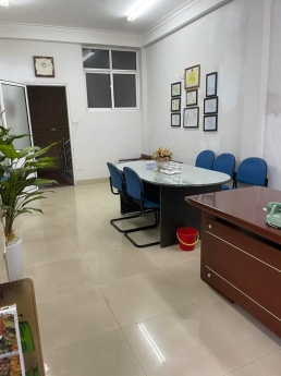 Chính chủ bán nhà Lạc Long Quân Tây Hồ, kinh doanh, 40m/5tầng/6.9tỷ