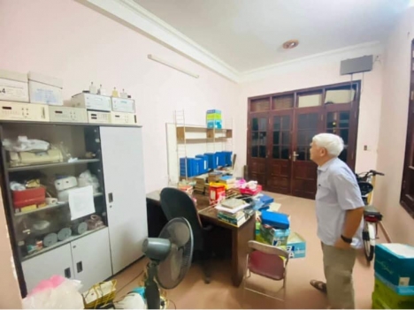 Mặt phố Hoàng Sâm giá 18.8 tỷ diện tích 60m2,tổng mặt tiền 20m , càn bộ xây dựng chắc chắn